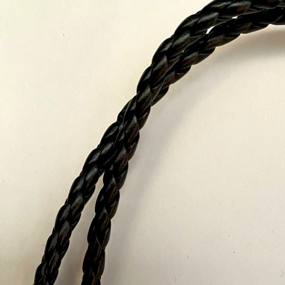 Western Cowboy Hat and Pistols Bolo Tie - Picture 3 of 7